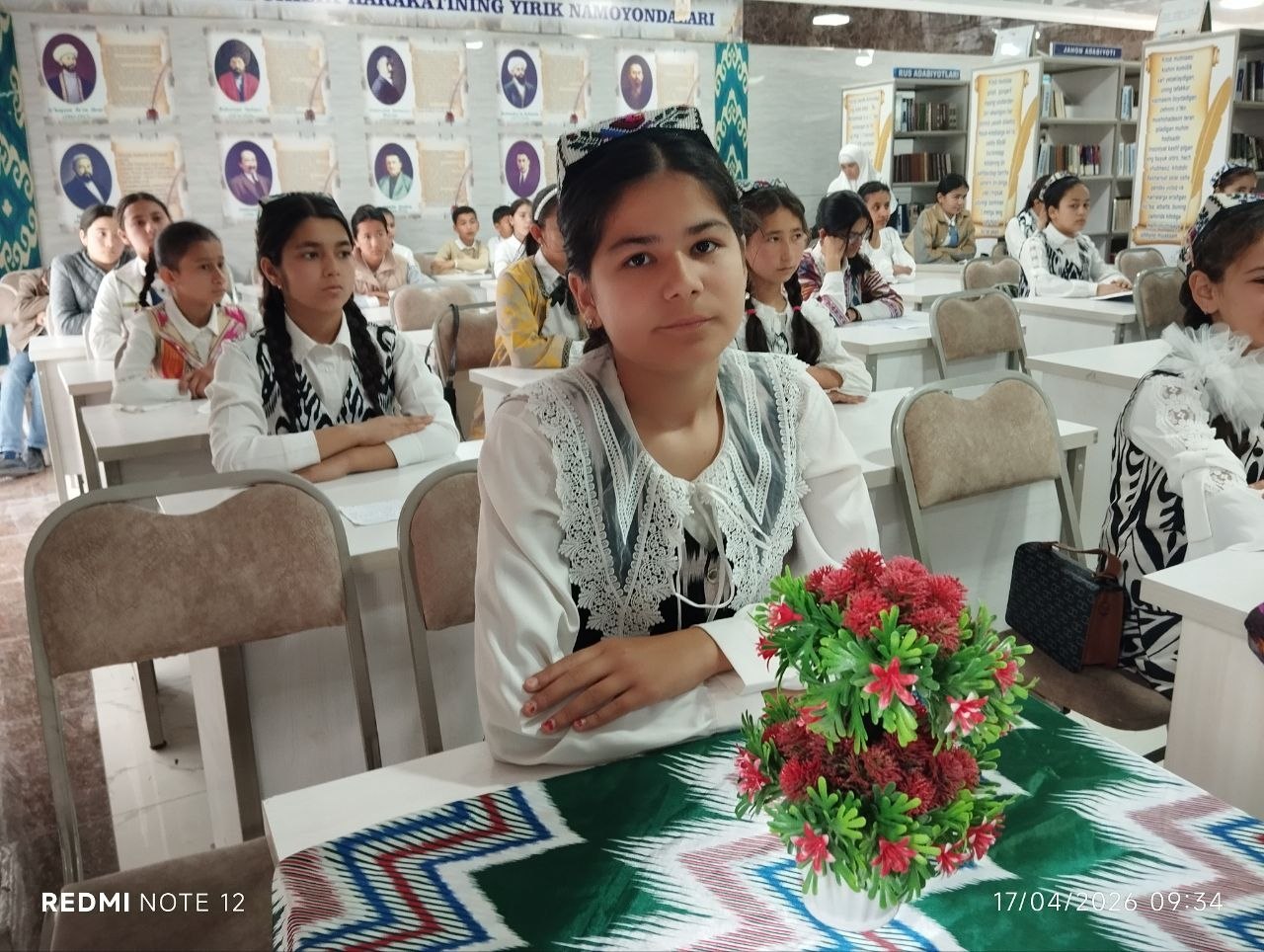 “Mutolaada kitobxon qizlar” mavzusida davra suhbati