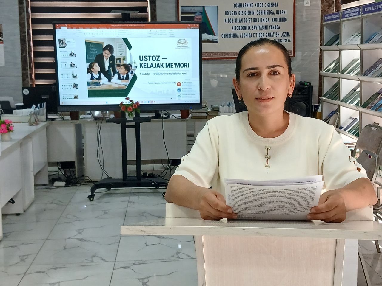 “Ustoz – kelajak me’mori!” mavzusida “Ma’rifat soati”